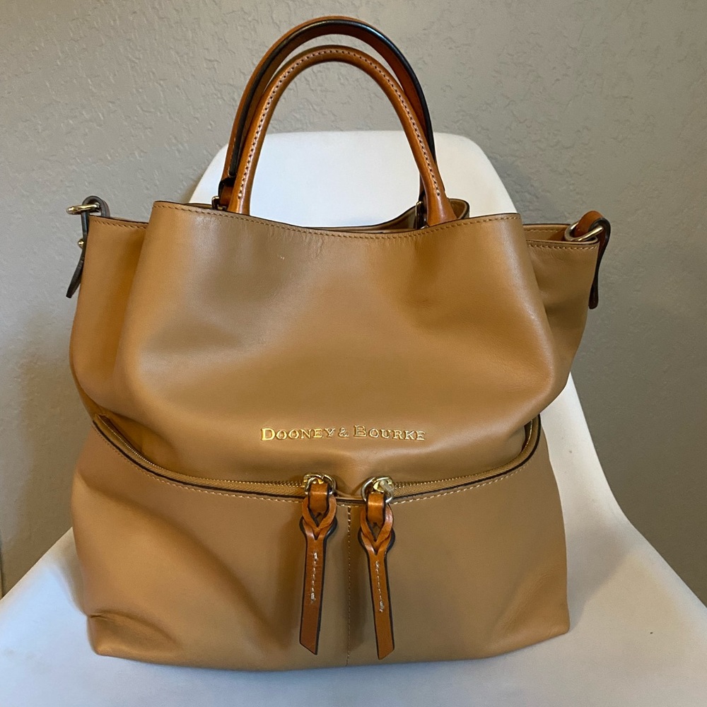 Dooney & Bourke Large Barlow Tote